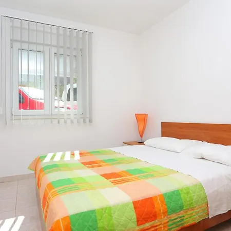 Apartman With Swimming Pool Mastrinka, Ciovo - 11717 *