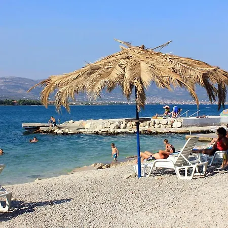 Daire With Swimming Pool Mastrinka, Ciovo - 11717