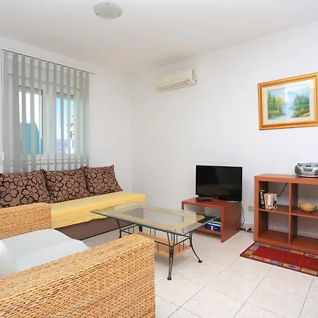 With Swimming Pool Mastrinka, Ciovo - 11717 * Трогір