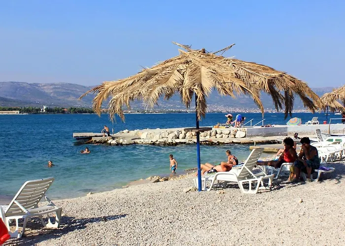 Daire With Swimming Pool Mastrinka, Ciovo - 11717