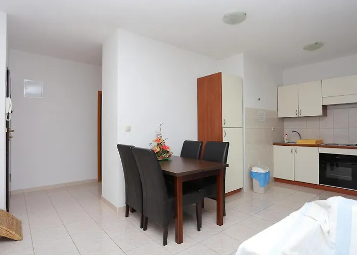 With Swimming Pool Mastrinka, Ciovo - 11717 *