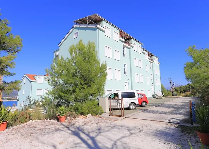 With Swimming Pool Mastrinka, Ciovo - 11717 Apartamento Trogir